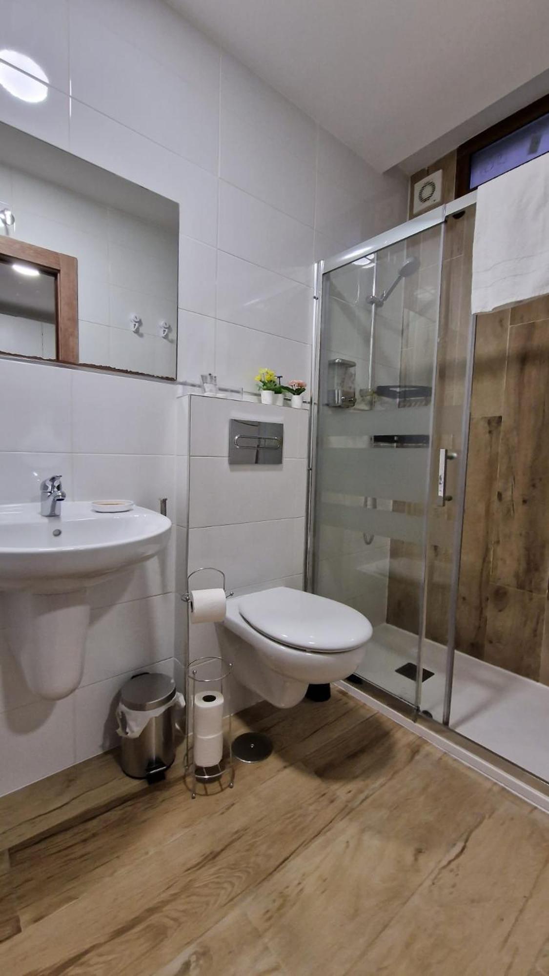 Almendrales Apartment Madrid Bagian luar foto